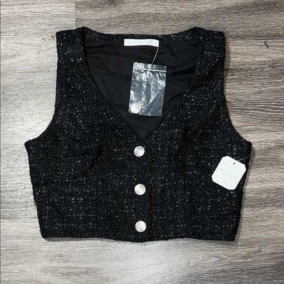 NWT Altar'd State Black Tweed Crop Top WITH POCKETS!!! - Picture 1 of 5